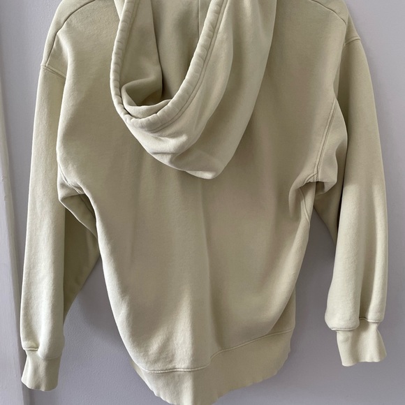 Aritzia Zip Up - Picture 3 of 3